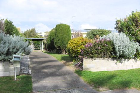 Photo of property in 12 Awatea Avenue, Paraparaumu, 5032