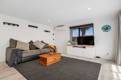 Photo of property in 30 Tutaipatu Avenue, Pegasus, 7612