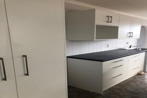 Photo of property in 24 Marere Avenue, Paraparaumu, 5032