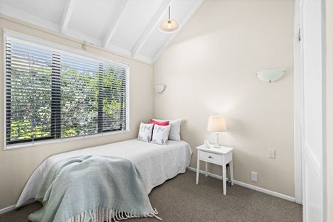 Photo of property in 12 Ritchie Place, Havelock North, 4130