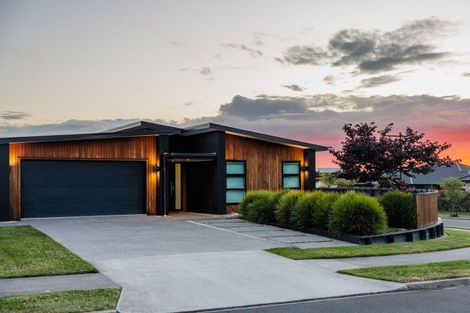 Photo of property in 13 Glaisdale Crescent, Flagstaff, Hamilton, 3210