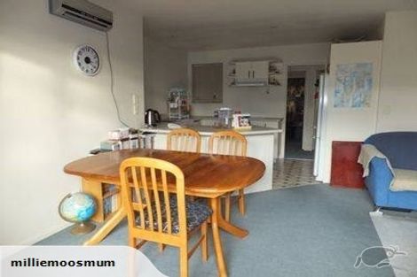 Photo of property in 17e Division Street, Riccarton, Christchurch, 8041