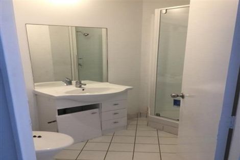 Photo of property in Terrace Tower Apartments, 13c/126 The Terrace, Wellington Central, Wellington, 6011