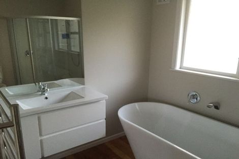 Photo of property in 113 Parkvale Road, Karori, Wellington, 6012