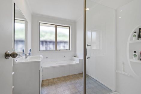 Photo of property in 8 Saint Johns Avenue, Hamilton East, Hamilton, 3216