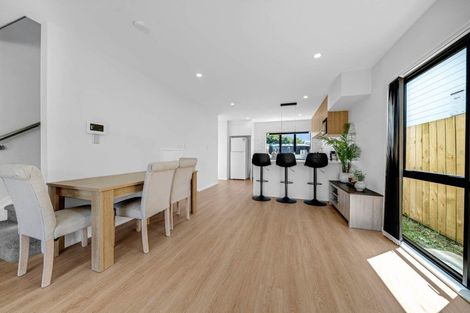 Photo of property in 70c Cargill Street, Papakura, 2110