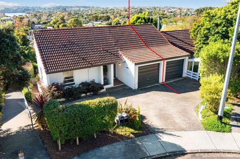 Photo of property in 26a Tower Hill, Stanmore Bay, Whangaparaoa, 0930