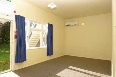 Photo of property in 19 Hiropi Street, Newtown, Wellington, 6021