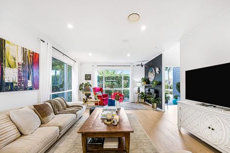 Photo of property in 44 Boocock Crescent, Orewa, 0931