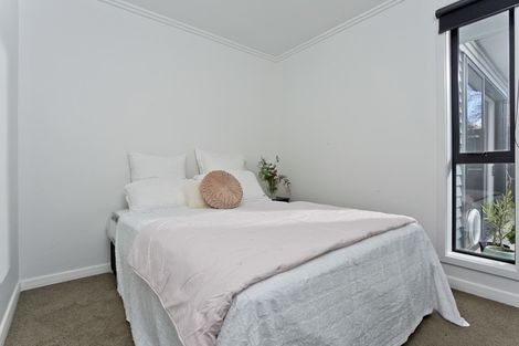 Photo of property in 1/204 Beach Haven Road, Beach Haven, Auckland, 0626