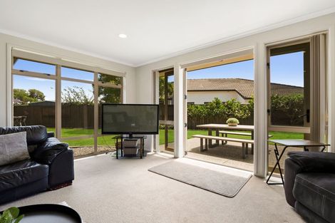 Photo of property in 14 Carrington Drive, Papamoa Beach, Papamoa, 3118