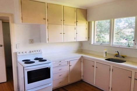 Photo of property in 1/11 Queen Street, Northcote Point, Auckland, 0627