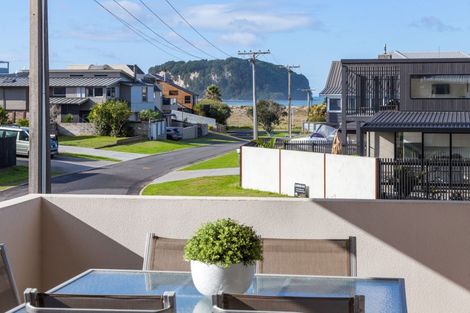 Photo of property in 102 Saint Patricks Row, Whangamata, 3620