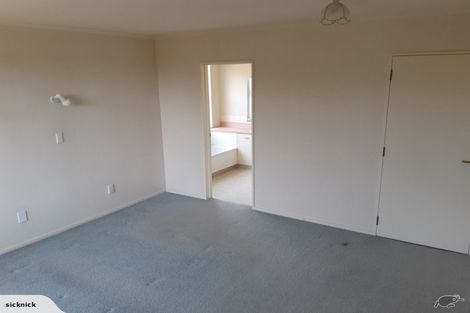 Photo of property in 2/2 Busby Place, Havelock North, 4130