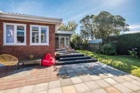 Photo of property in 5 Jillett Street, Titahi Bay, Porirua, 5022