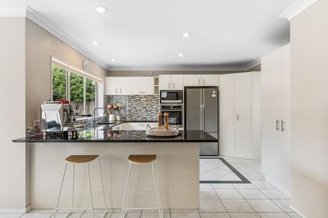 Photo of property in 11 Nathan Close, Somerville, Auckland, 2014