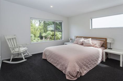 Photo of property in 9 Seager Lane, Hillmorton, Christchurch, 8024