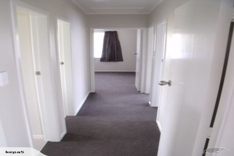 Photo of property in 102 Arahura Crescent, Waitangirua, Porirua, 5024