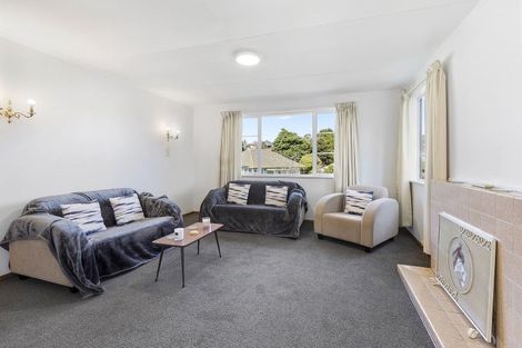 Photo of property in 16 Morgan Place, Tawa, Wellington, 5028