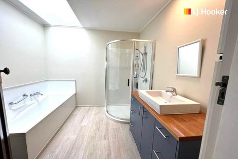 Photo of property in 64 Royal Crescent, Saint Kilda, Dunedin, 9012