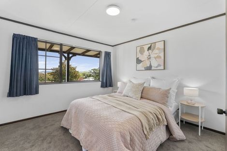 Photo of property in 4 Avon Close, Richmond Heights, Taupo, 3330