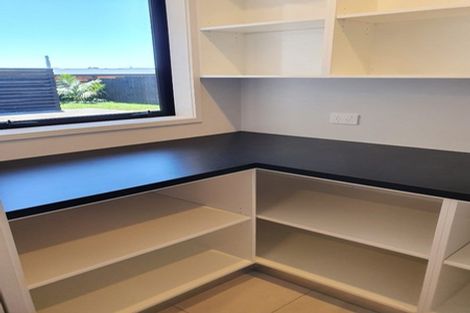 Photo of property in 3 Roy Johns Way, Bell Block, New Plymouth, 4312