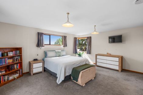 Photo of property in 18 Sunbeam Place, Halswell, Christchurch, 8025