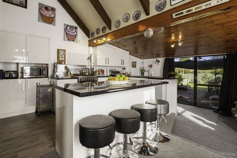 Photo of property in 10 Urquhart Place, Fairy Springs, Rotorua, 3015