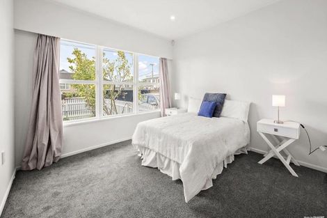 Photo of property in 2/129 Wallace Road, Papatoetoe, Auckland, 2025