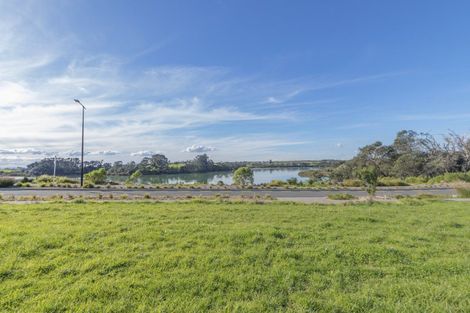 Photo of property in 48 Omahuru Road, Glenbrook, 2681