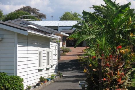 Photo of property in 1/28 Nikau Street, New Lynn, Auckland, 0600