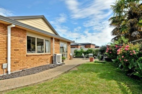 Photo of property in 30 Northmeadow Drive, Rototuna, Hamilton, 3210