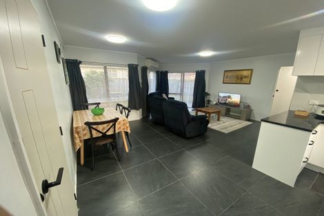 Photo of property in 2/6 Taka Street, Takanini, 2112