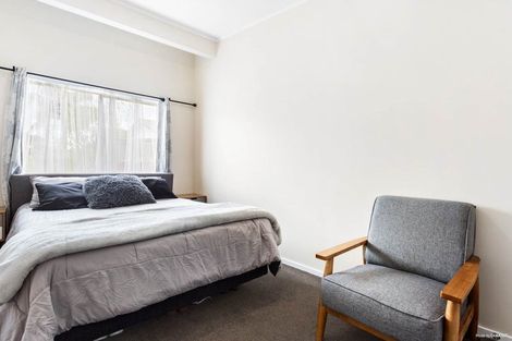 Photo of property in 16 Ranch Avenue, Beach Haven, Auckland, 0626