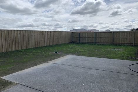 Photo of property in 38 Eileen Way, Rolleston, 7615