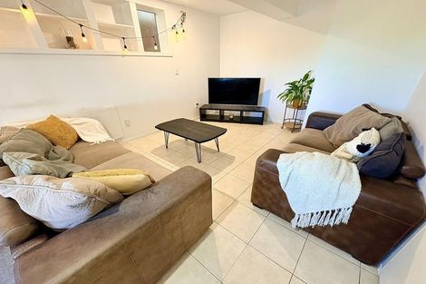 Photo of property in 467 Whangaparaoa Road, Stanmore Bay, Whangaparaoa, 0932
