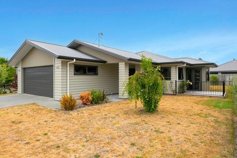Photo of property in 17 Noumea Drive, Rangatira Park, Taupo, 3330