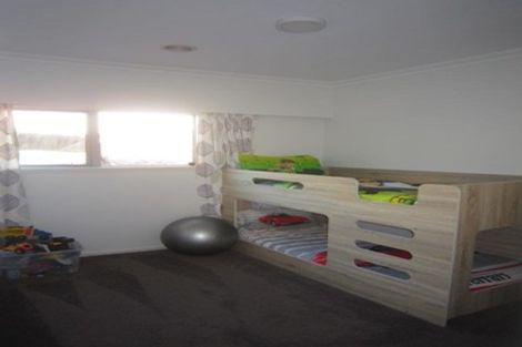 Photo of property in 1 Cherry Grove, Strathmore Park, Wellington, 6022