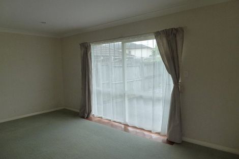 Photo of property in 52 Lansell Drive, East Tamaki Heights, Auckland, 2016