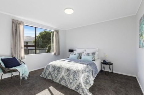 Photo of property in 43b Hartford Crescent, Totara Park, Upper Hutt, 5018