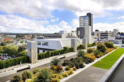 Photo of property in Sentinel Apartments, 1305/3 Northcroft Street, Takapuna, Auckland, 0622