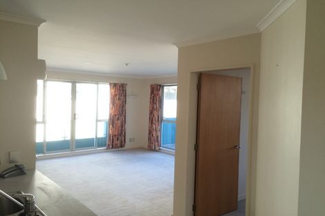 Photo of property in Endeavour Apartments, 22/125 Thorndon Quay, Pipitea, Wellington, 6011