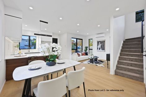 Photo of property in 13a Meadway, Sunnyhills, Auckland, 2010