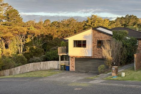 Photo of property in 1 Fernbank Lane, Greenhithe, Auckland, 0632