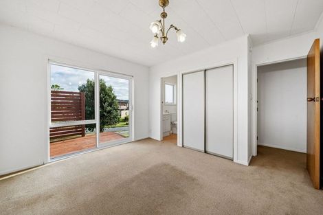 Photo of property in 31 Pope Street, Camborne, Porirua, 5026