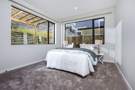 Photo of property in 24 Windlass Street, Long Bay, Auckland, 0630