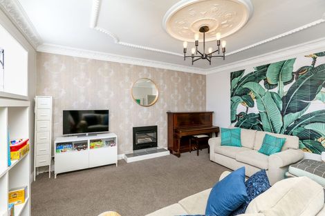 Photo of property in 39 Gaine Street, New Plymouth, 4310