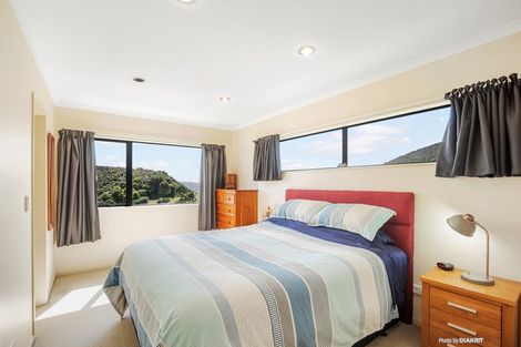 Photo of property in 96a Montgomery Avenue, Karori, Wellington, 6012