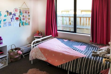 Photo of property in 17 Myles Way, Lower Shotover, Queenstown, 9304