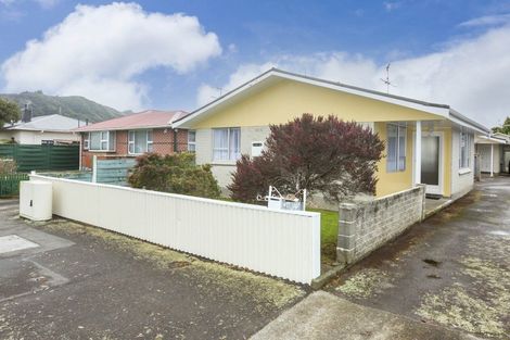 Photo of property in 1/48 Gibbons Street, Upper Hutt Central, Upper Hutt, 5018